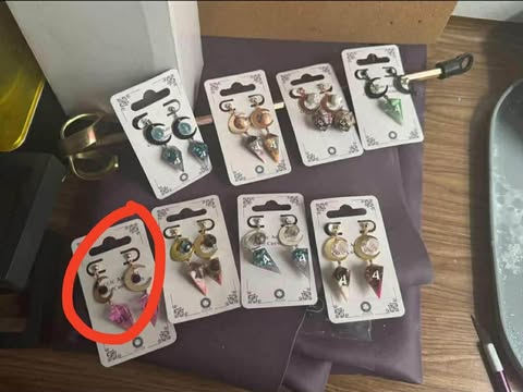 Custom order for Aki